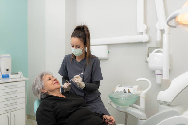Best Emergency Dentist for Knocked-Out Tooth in Kdeer, IL